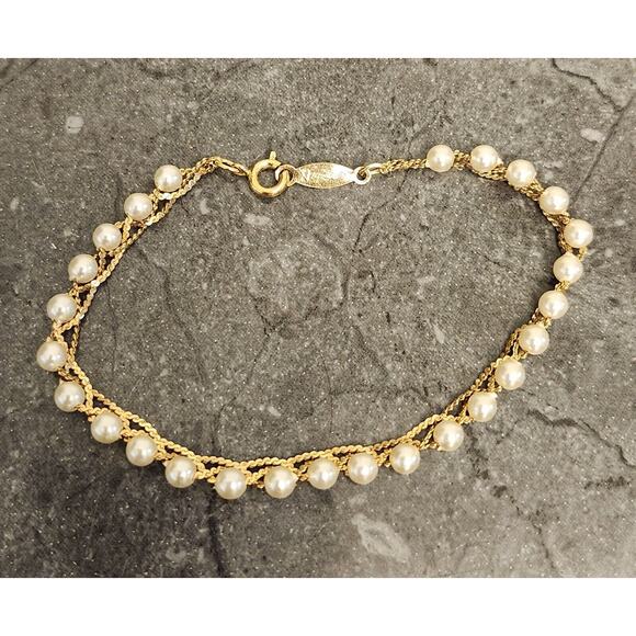 Napier Dainty‎ Pearl and Scalloped Chain Bracelet - Picture 1 of 4
